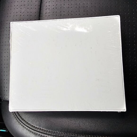 1000-Piece Jigsaw Puzzle With Scenic Farm Landscape For Ages 14+ - Picture 2 of 6